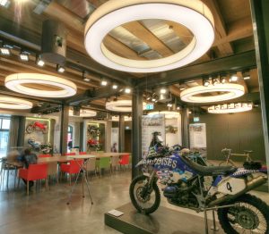 Referenz Ringleuchte DONUT im PS.Speicher Einbeck