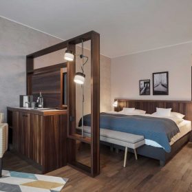 Peters Leuchten Peters Leuchten Liberty Hotel Bremerhaven