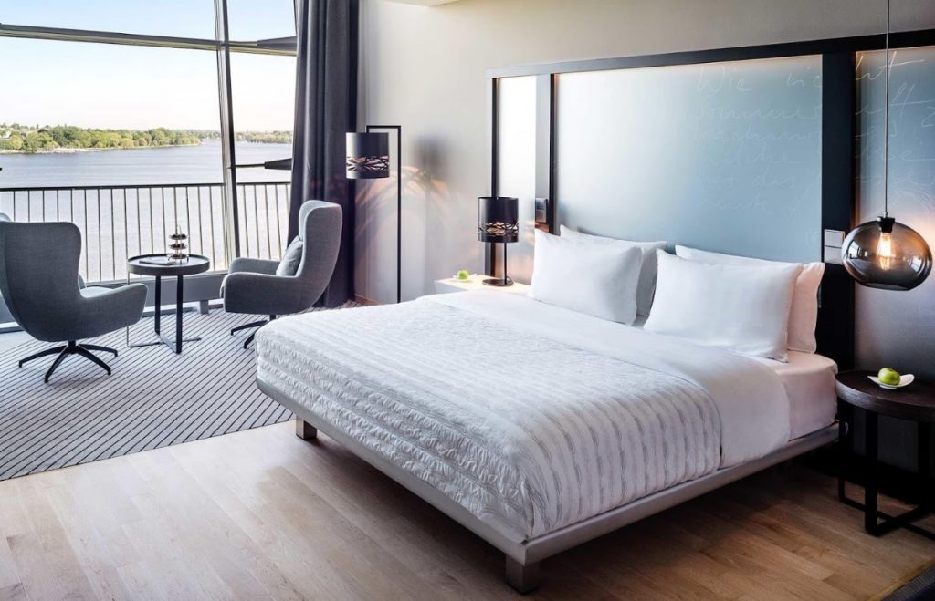 Peters Leuchten Referenz Slot